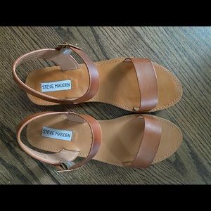 Women’s Steve Madden Zone Sandals Size 9